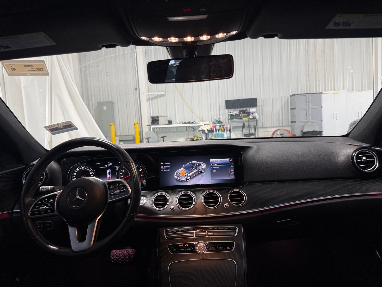 Thumbnail: 2019 Mercedes-Benz E-Class - 2