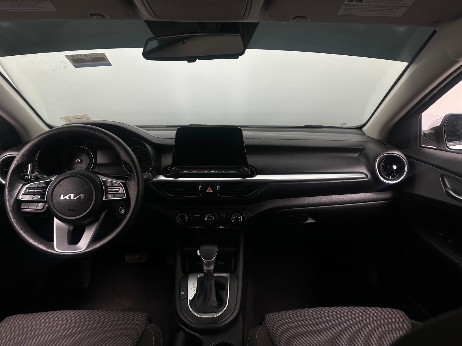 Thumbnail: 2023 Kia Forte - 3