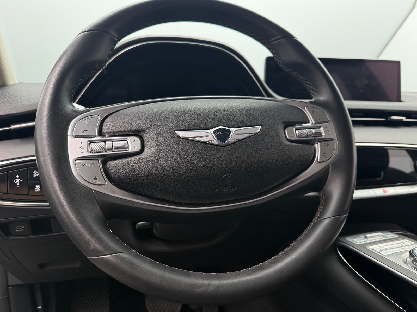 Thumbnail: 2025 Genesis GV70 - 4