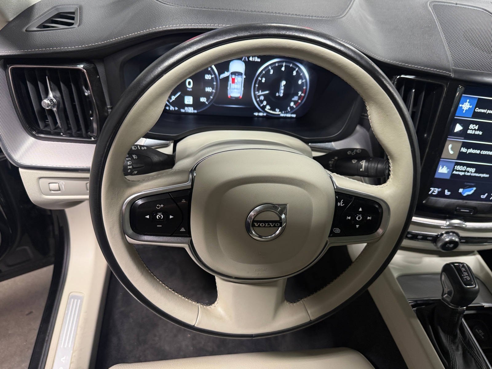 Thumbnail: 2019 Volvo XC60 - 4