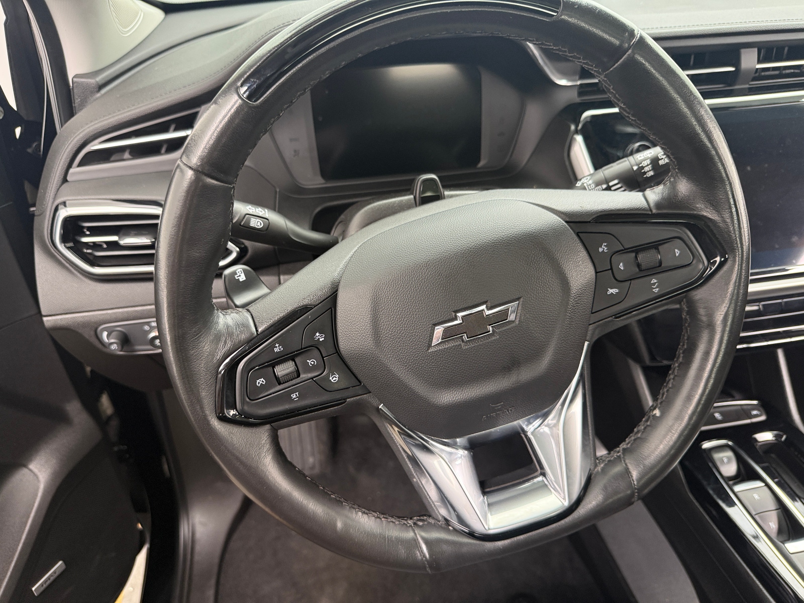Thumbnail: 2023 Chevrolet Bolt EUV - 4