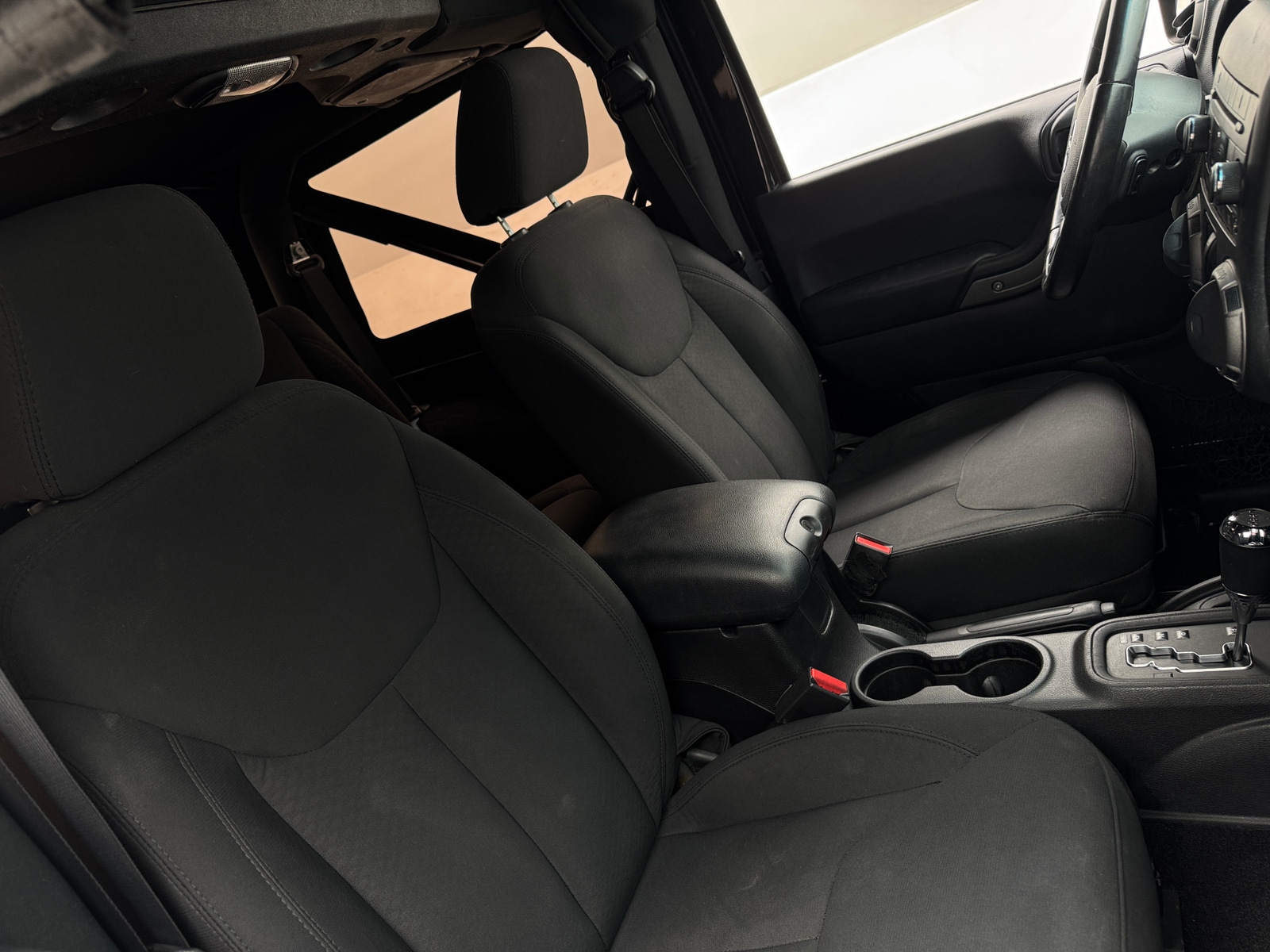 Thumbnail: 2015 Jeep Wrangler - 2