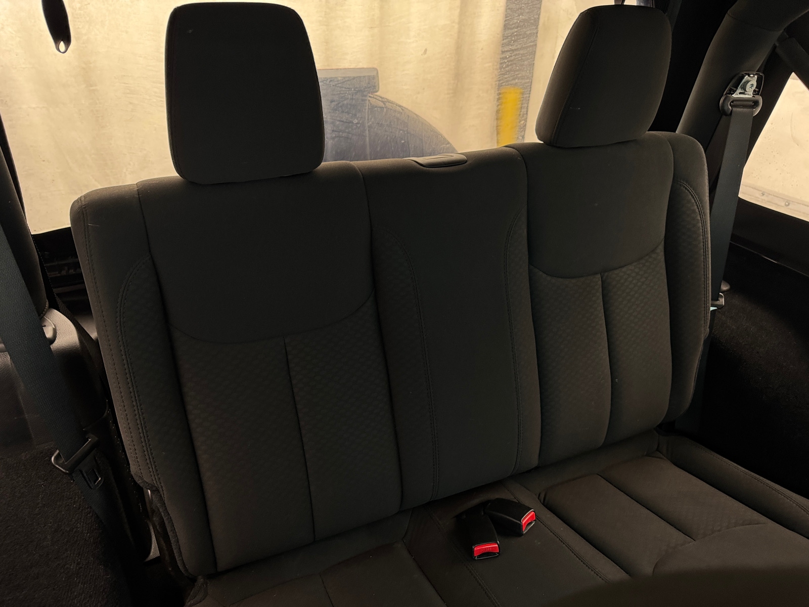 Thumbnail: 2015 Jeep Wrangler - 6