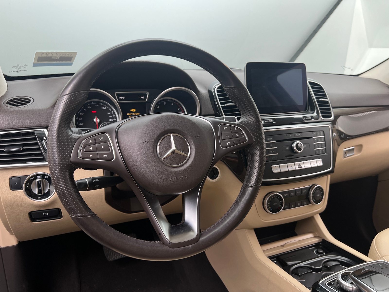 Thumbnail: 2017 Mercedes-Benz GLE - 4