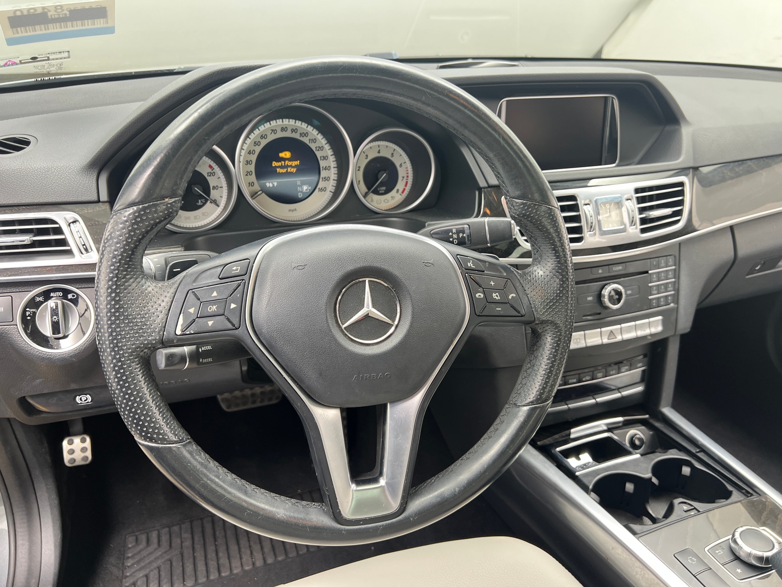 Thumbnail: 2016 Mercedes-Benz E-Class - 5