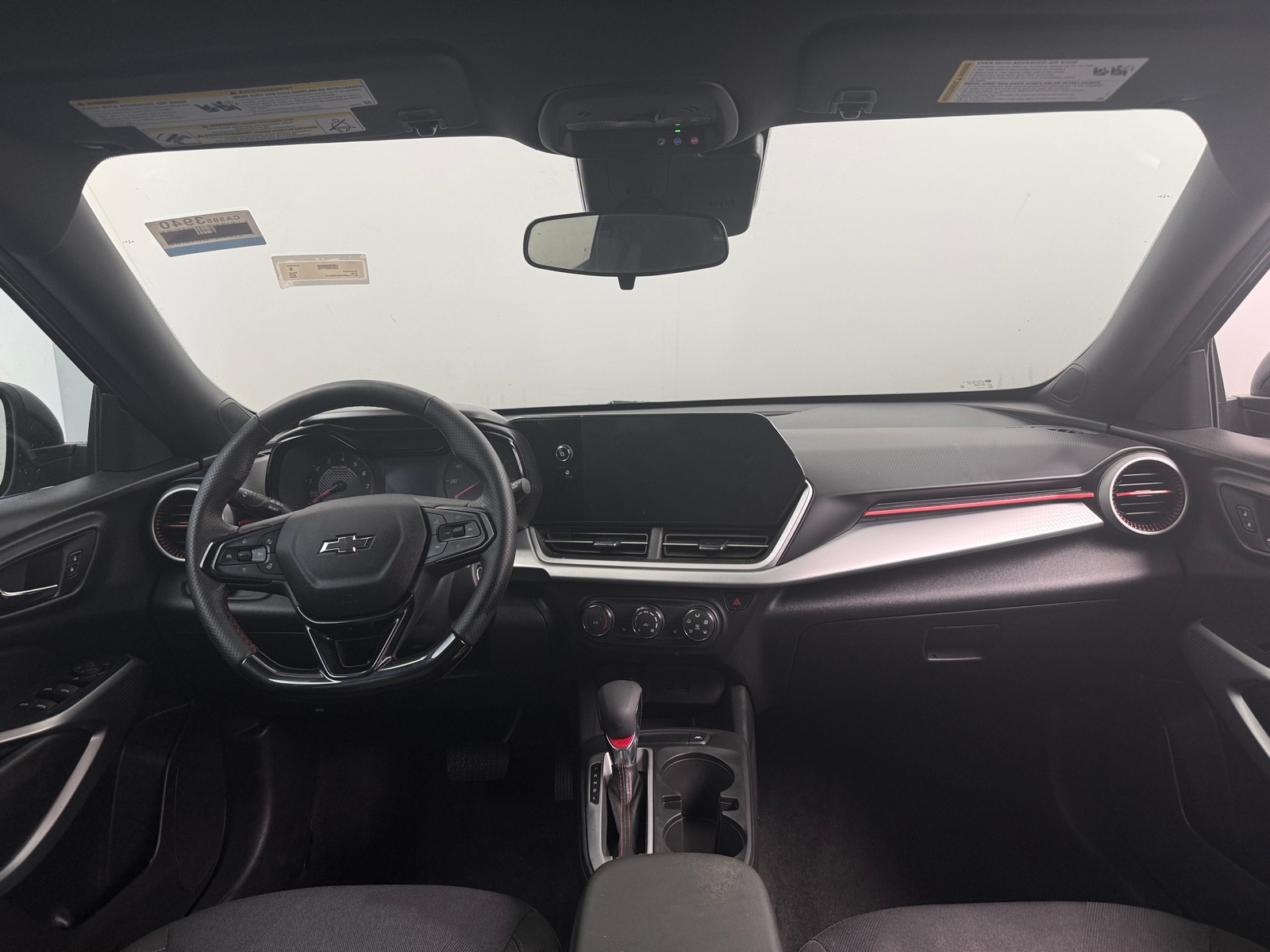 Thumbnail: 2025 Chevrolet Trax - 3