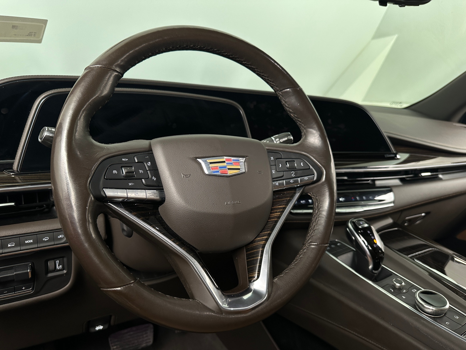 Thumbnail: 2021 Cadillac Escalade - 4