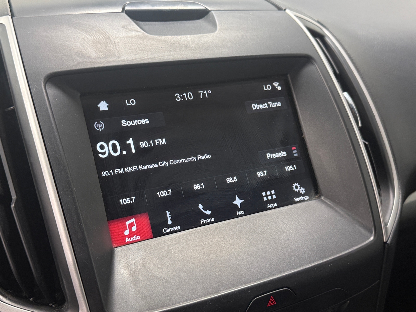 Thumbnail: 2017 Ford Edge - 4