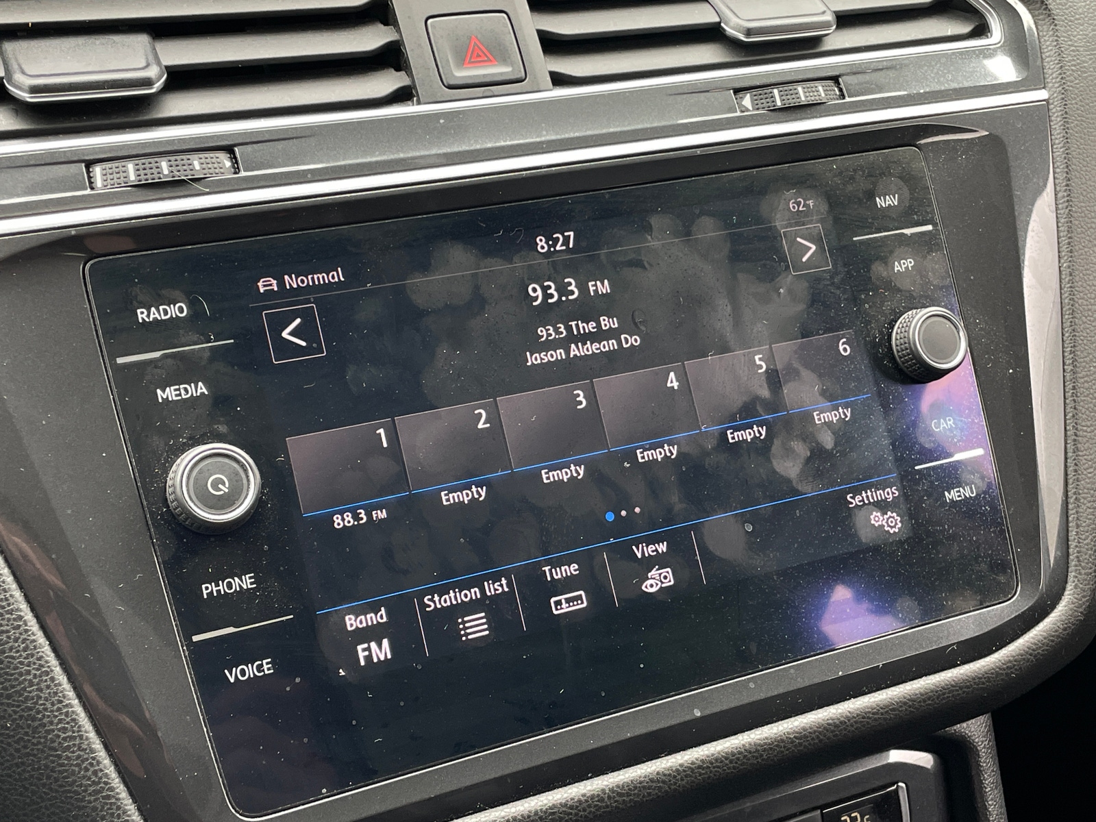 Thumbnail: 2019 Volkswagen Tiguan - 3