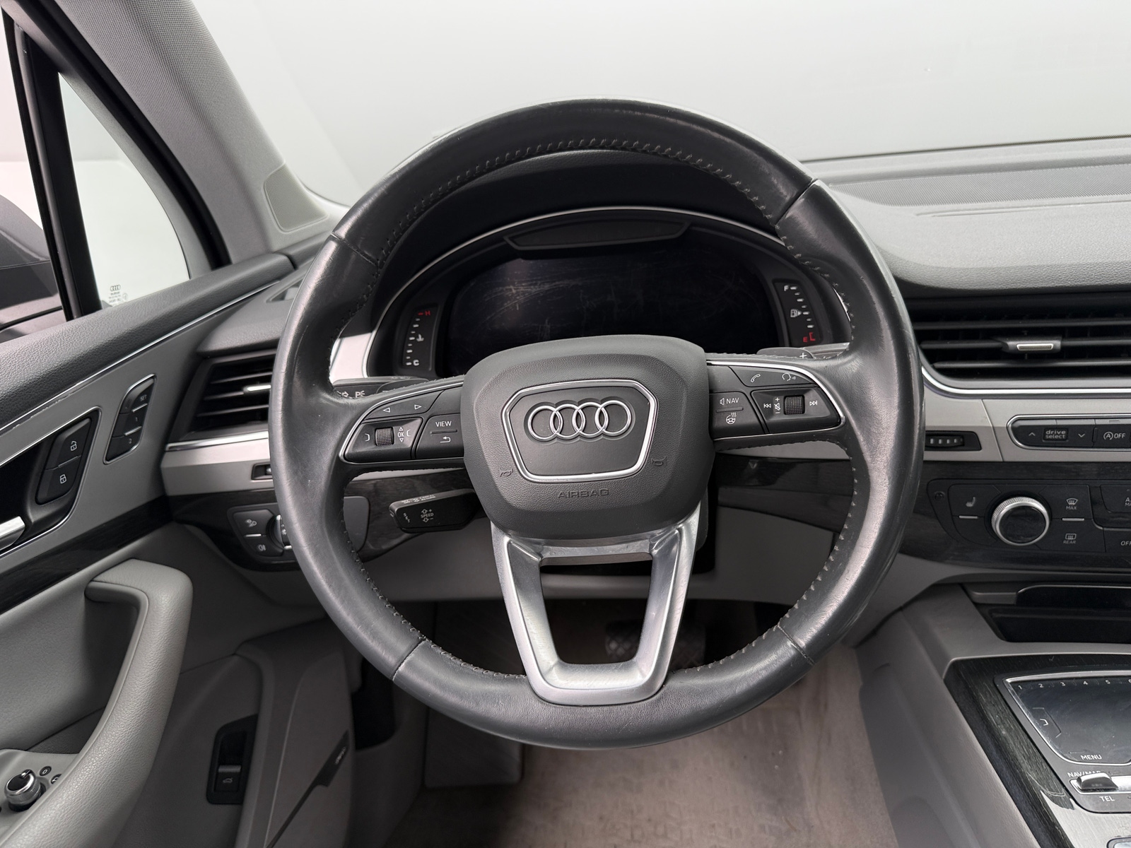 Thumbnail: 2019 Audi Q7 - 4