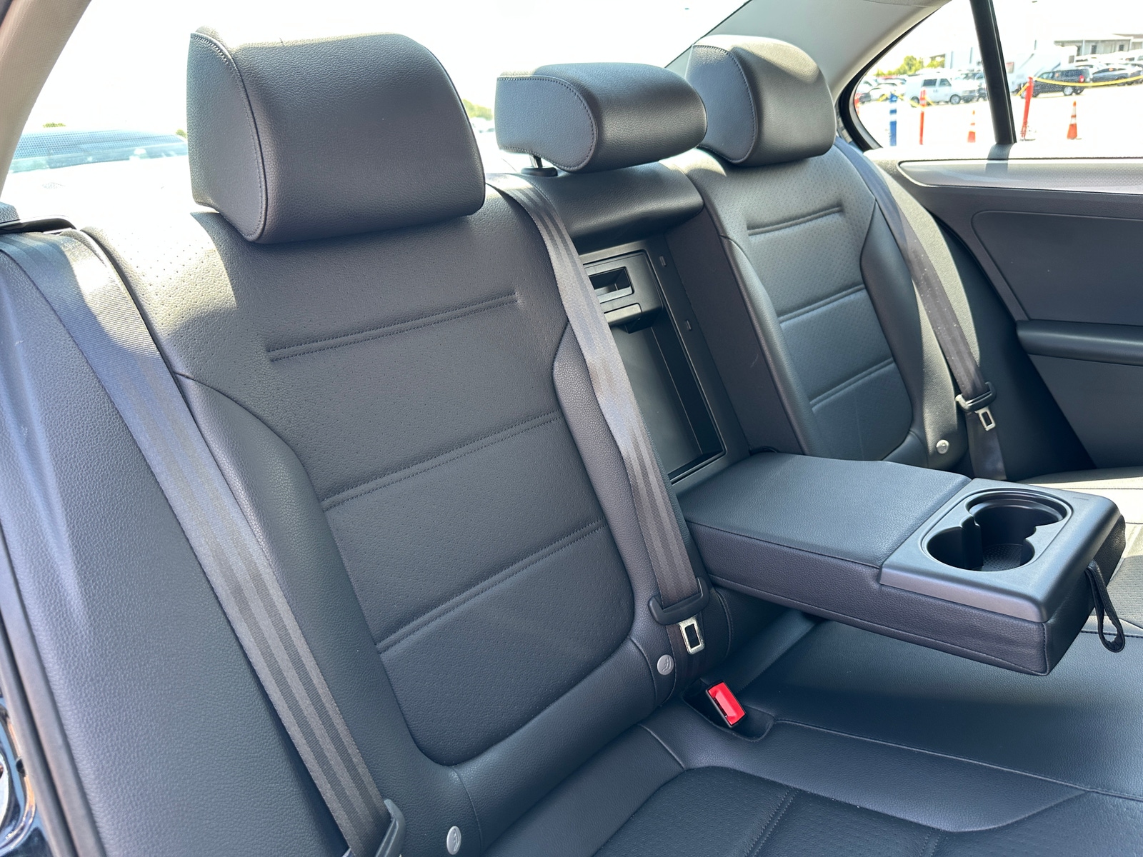 Thumbnail: 2015 Volkswagen Jetta - 6