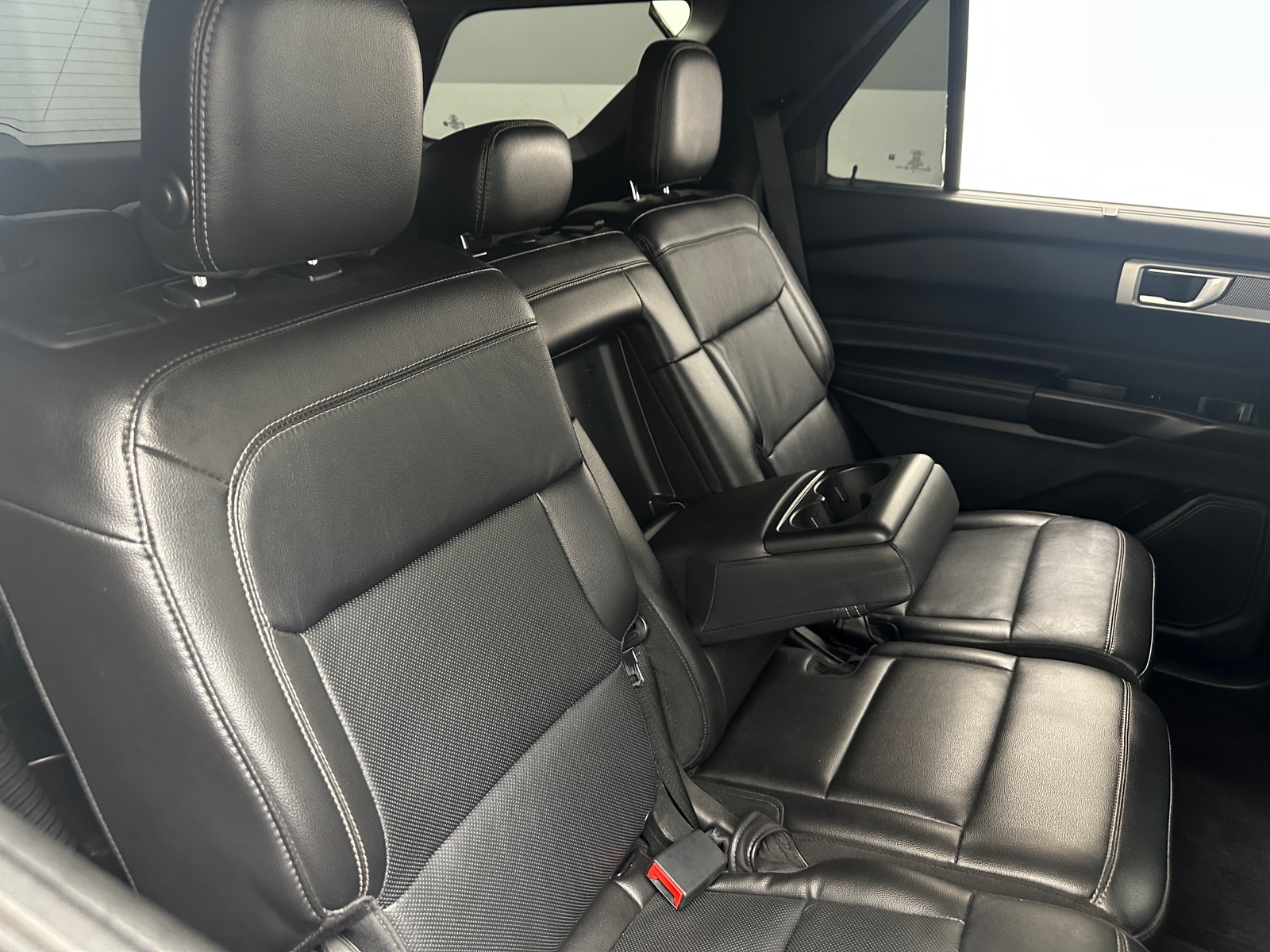 Thumbnail: 2020 Ford Explorer - 5