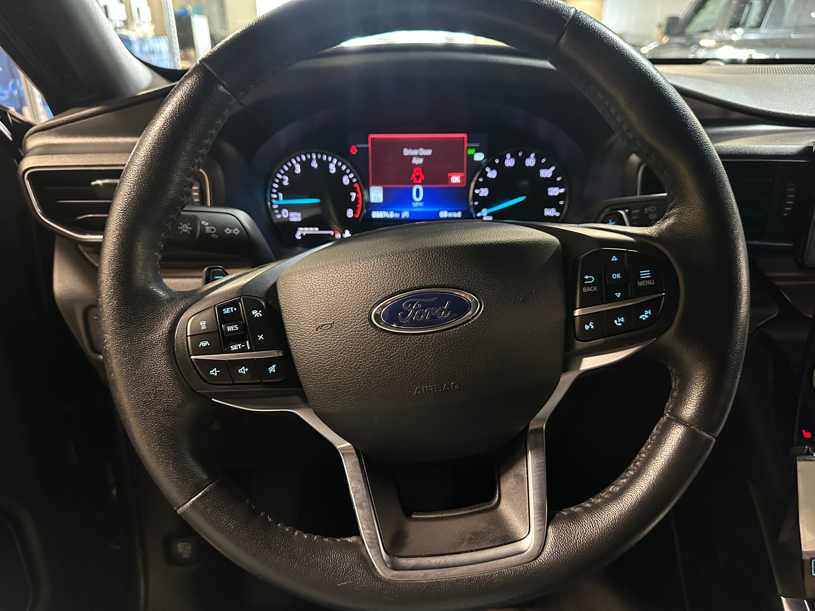 Thumbnail: 2020 Ford Explorer - 4