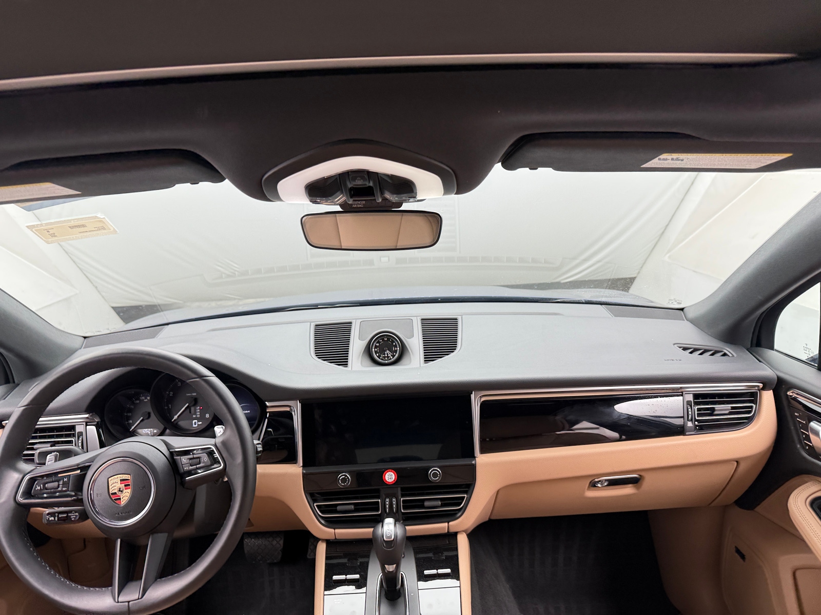 Thumbnail: 2025 Porsche Macan - 2