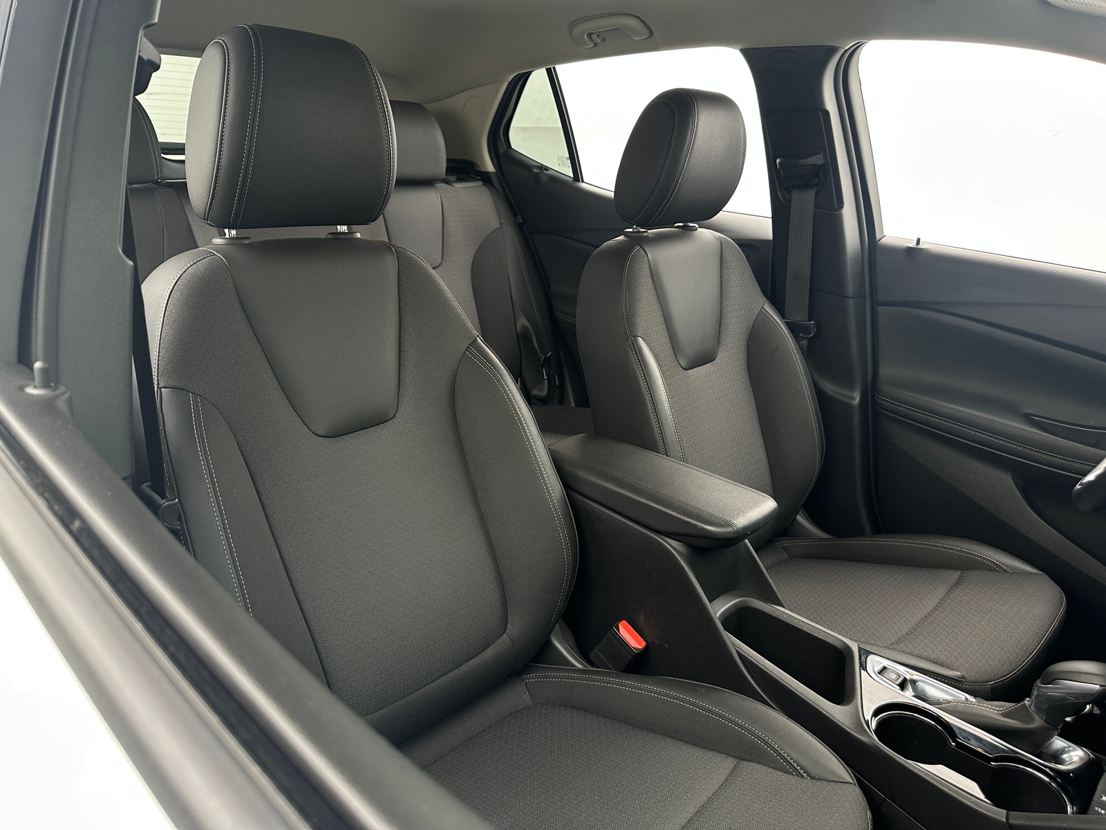 Thumbnail: 2025 Buick Encore GX - 2