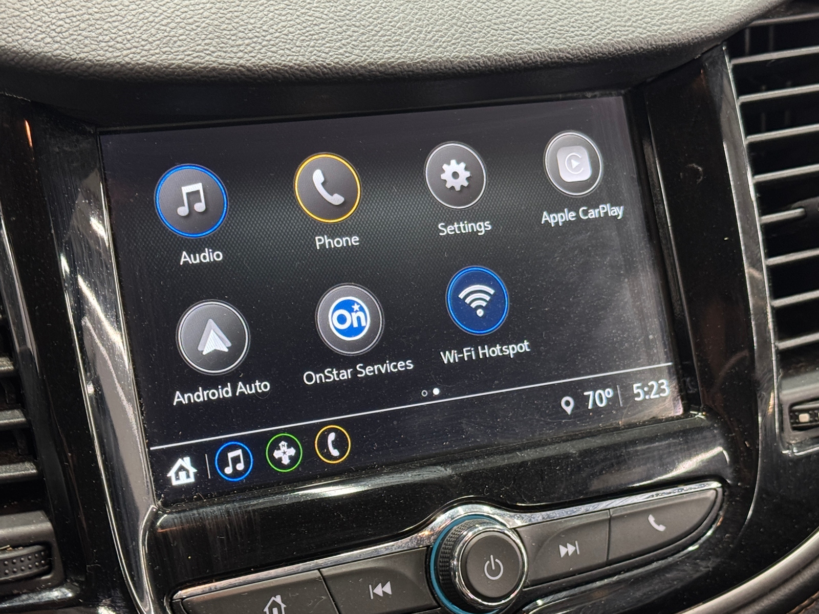 Thumbnail: 2018 Chevrolet Trax - 4