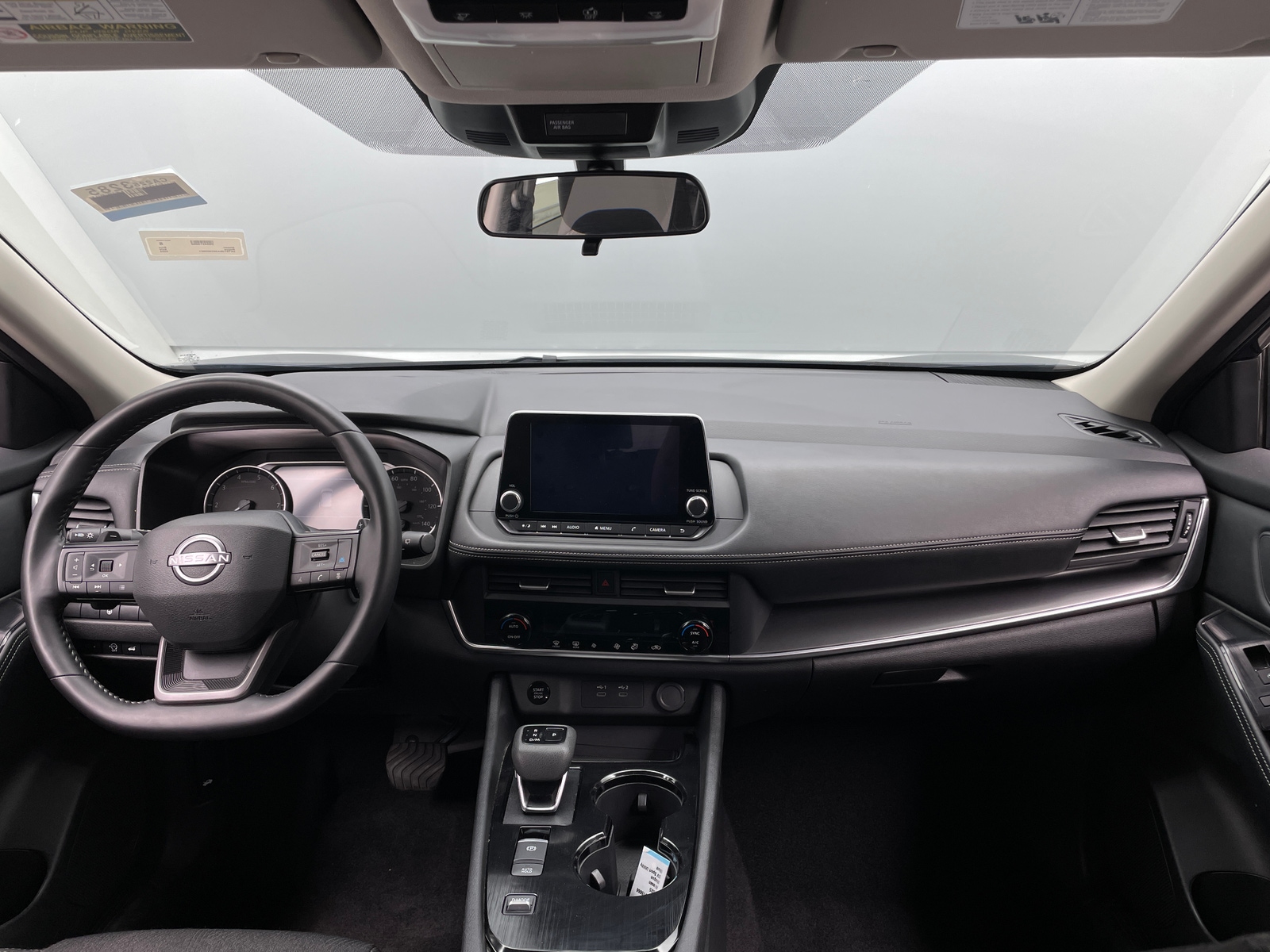 Thumbnail: 2025 Nissan Rogue - 3