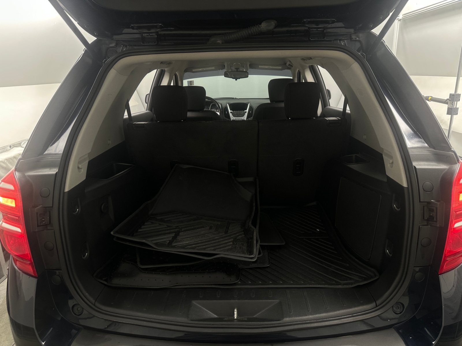 Thumbnail: 2017 Chevrolet Equinox - 7