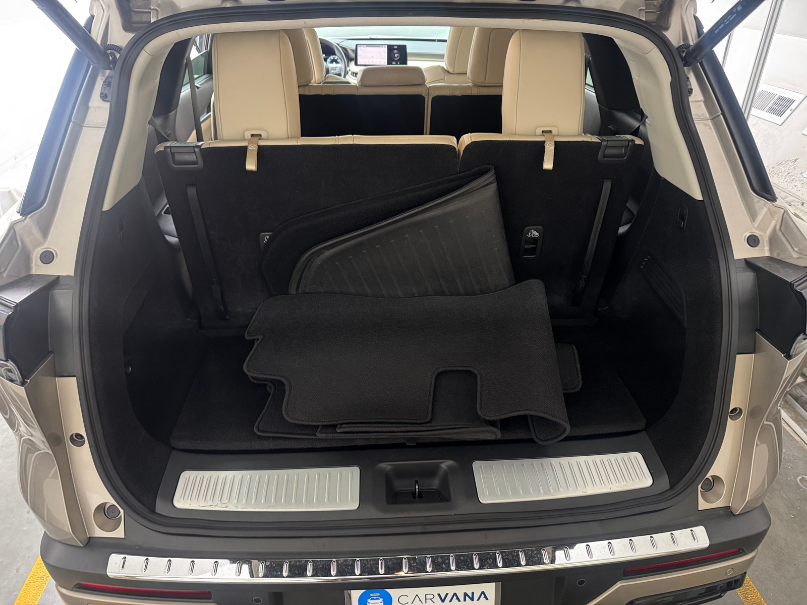 Thumbnail: 2023 INFINITI QX60 - 6