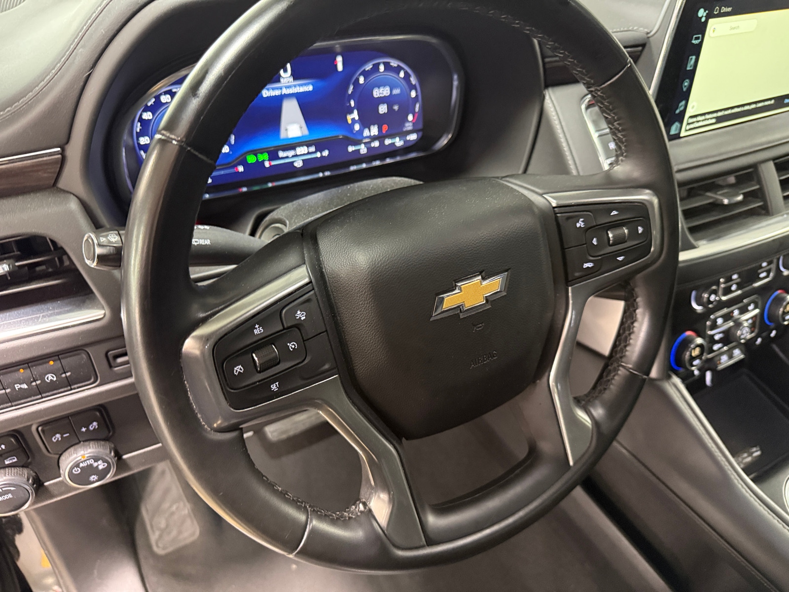 Thumbnail: 2024 Chevrolet Suburban - 4