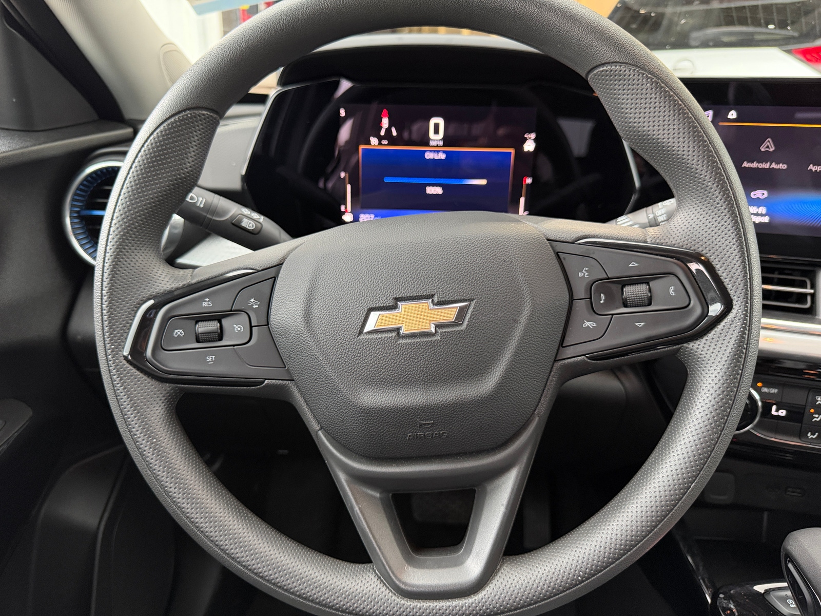 Thumbnail: 2025 Chevrolet Trax - 5