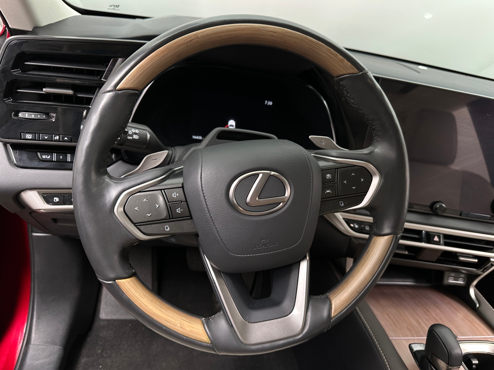 Thumbnail: 2023 Lexus RX - 5