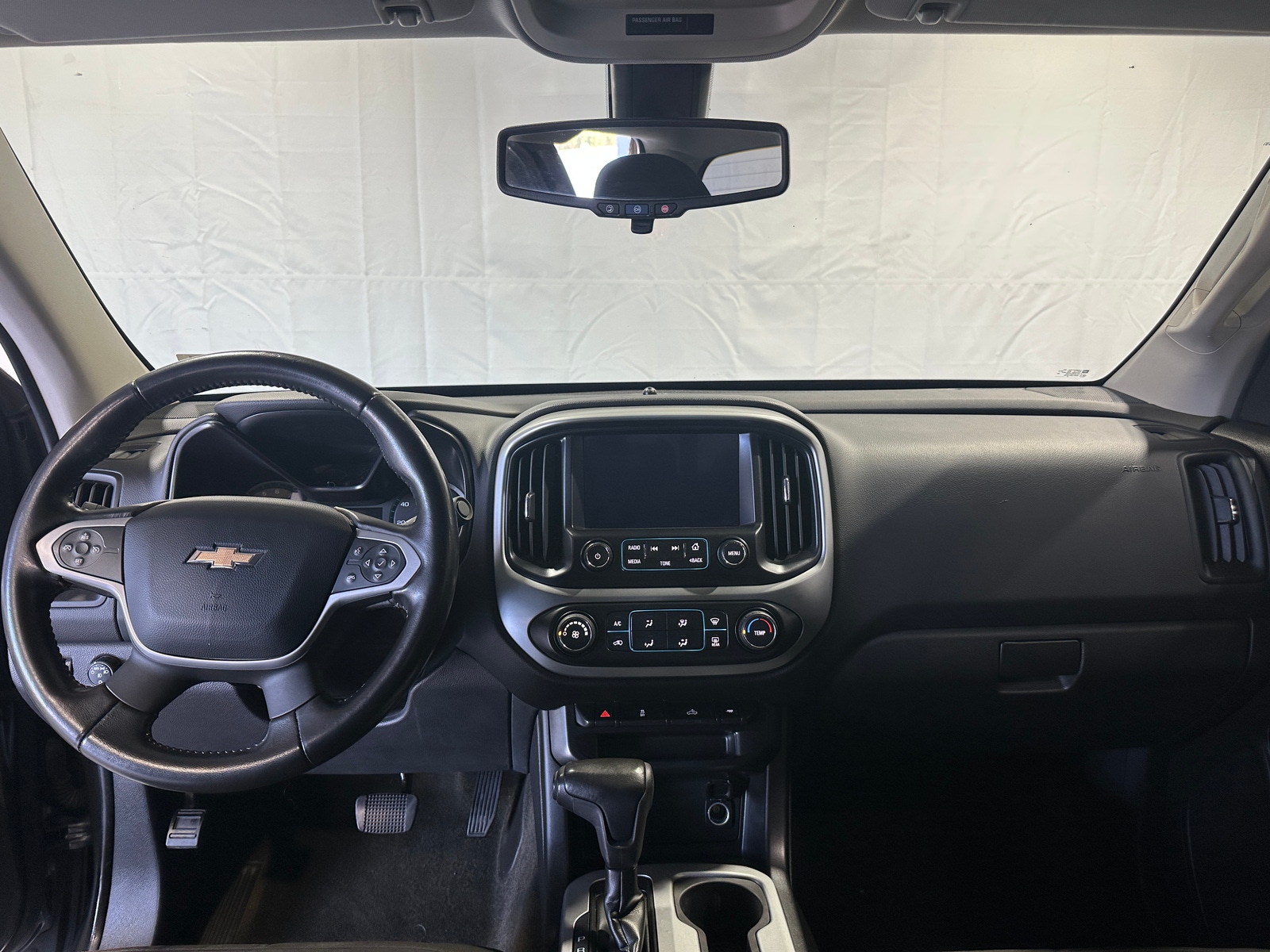 Thumbnail: 2016 Chevrolet Colorado - 3