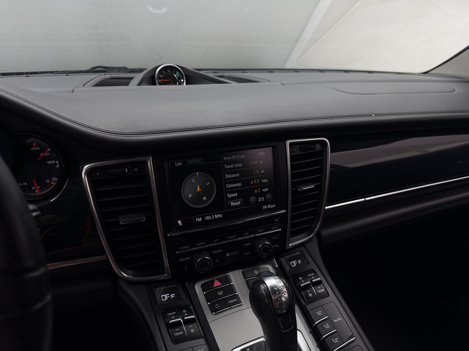 Thumbnail: 2013 Porsche Panamera - 3