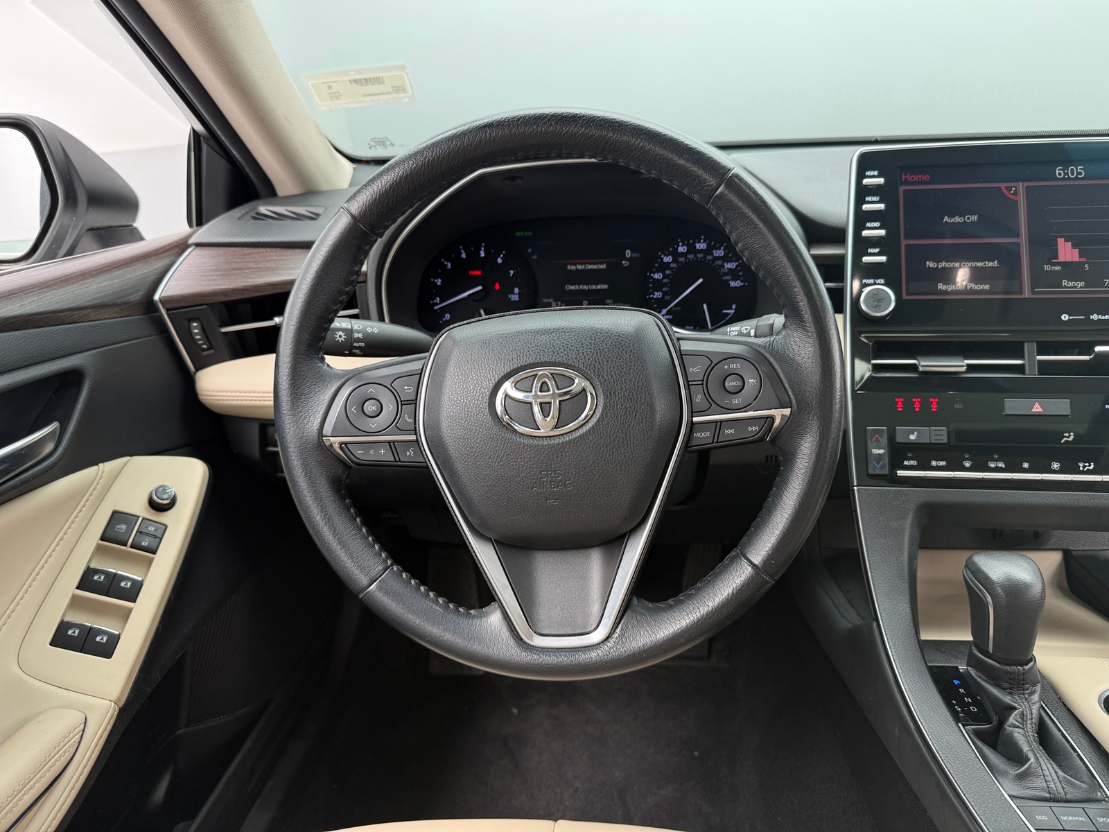 Thumbnail: 2019 Toyota Avalon - 4