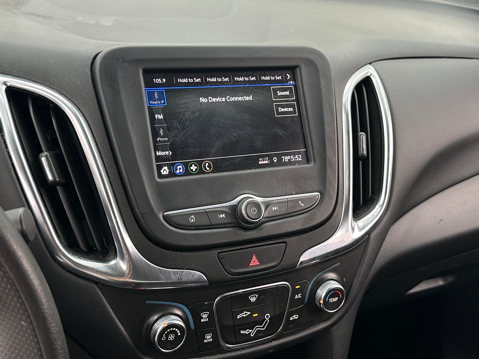 Thumbnail: 2021 Chevrolet Equinox - 4