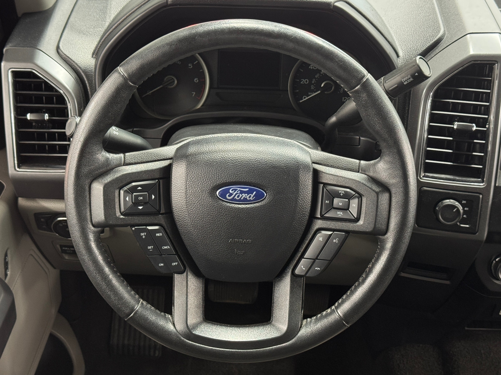 Thumbnail: 2020 Ford Econoline - 5