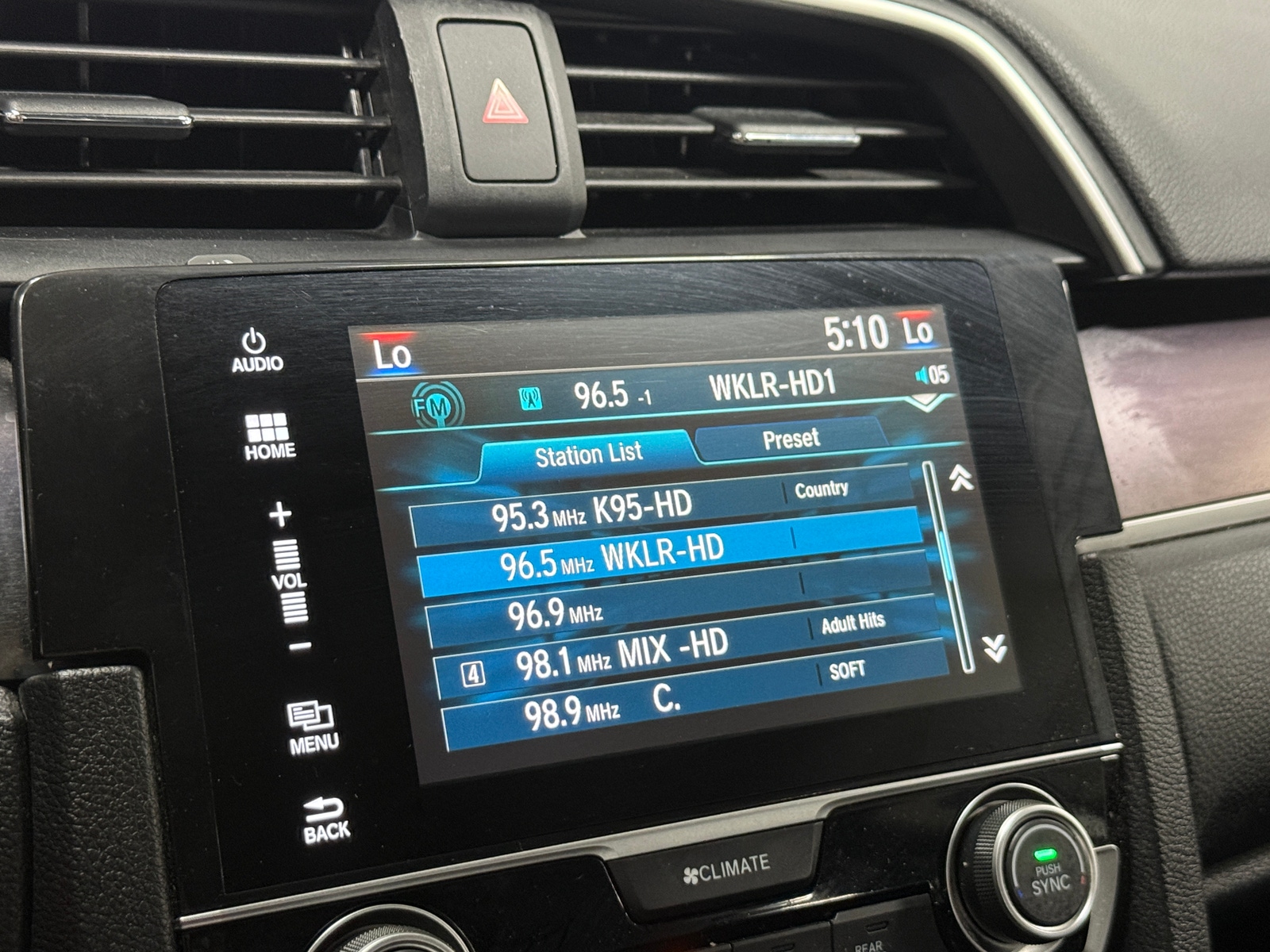 Thumbnail: 2016 Honda Civic - 4
