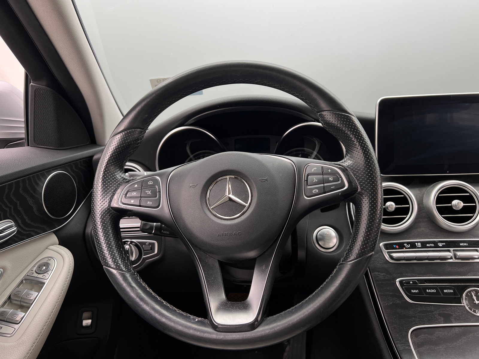 Thumbnail: 2016 Mercedes-Benz C-Class - 4