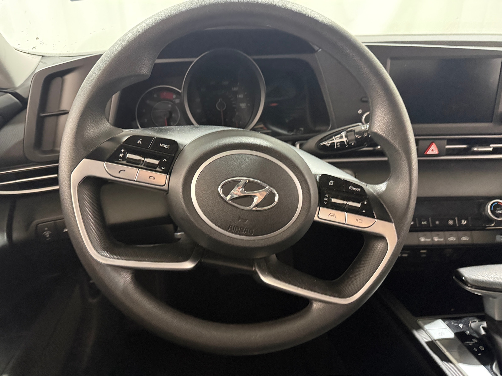 Thumbnail: 2023 Hyundai Elantra - 5