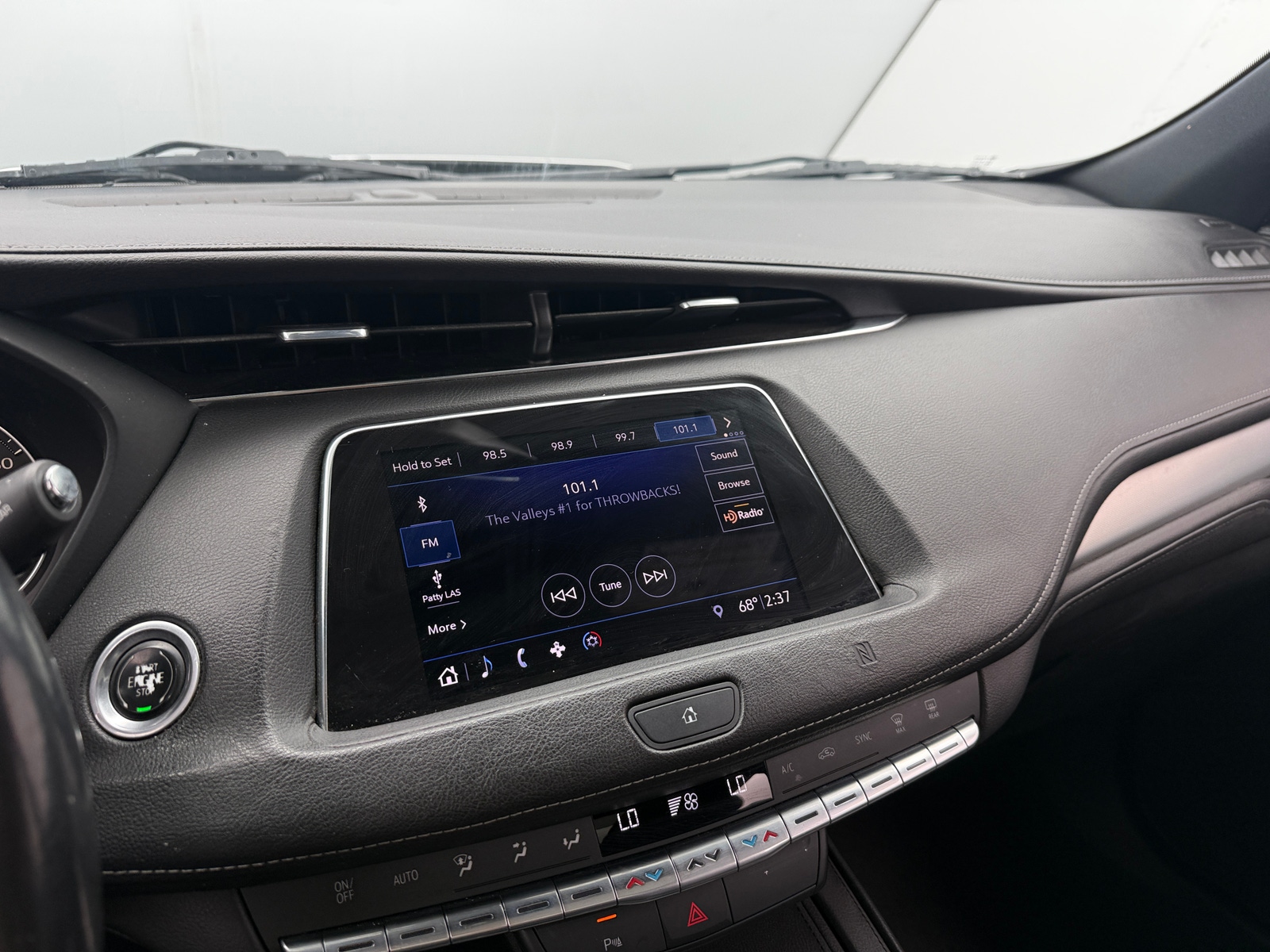 Thumbnail: 2019 Cadillac XT4 - 3