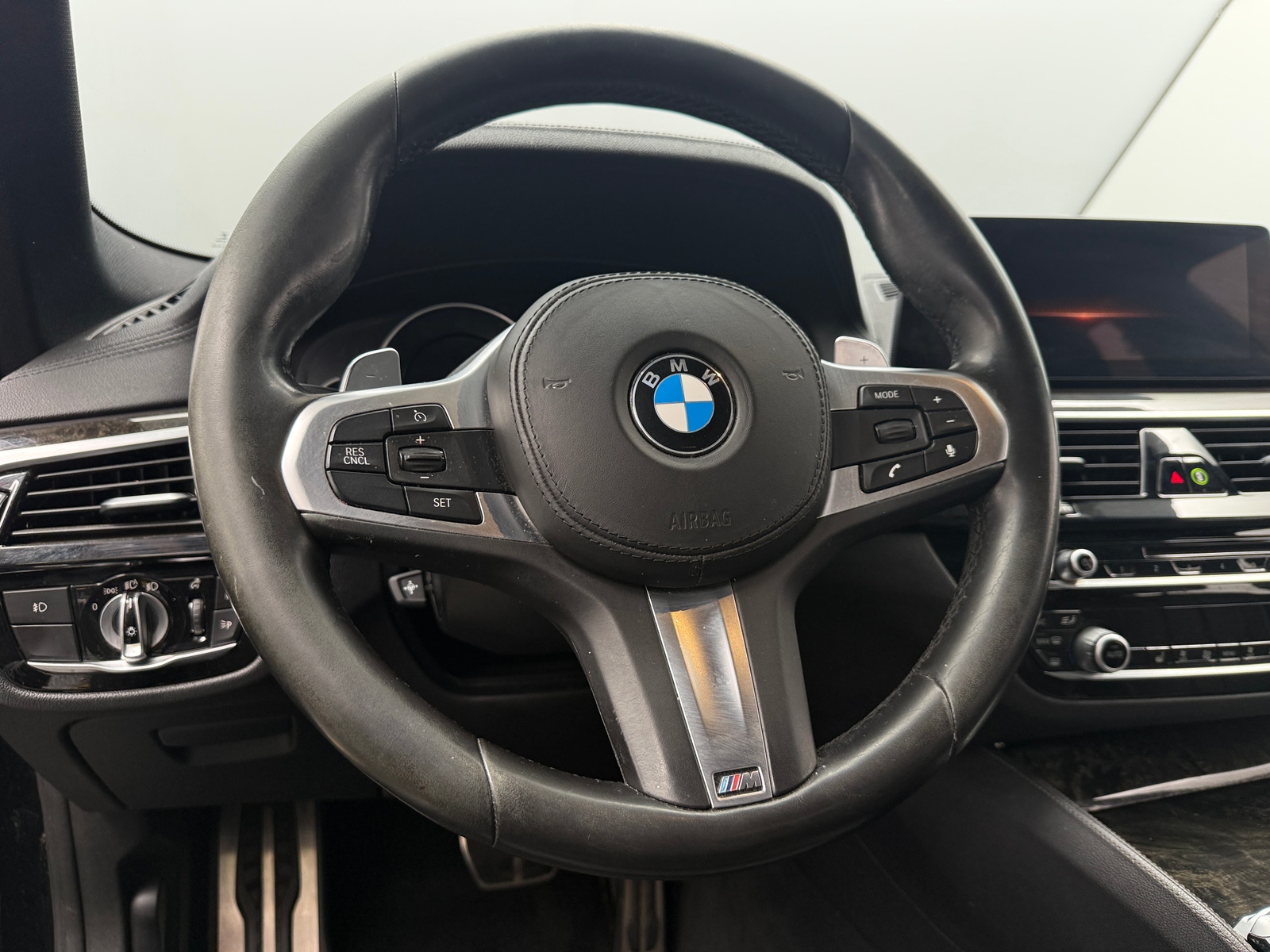 Thumbnail: 2017 BMW 5 Series - 4
