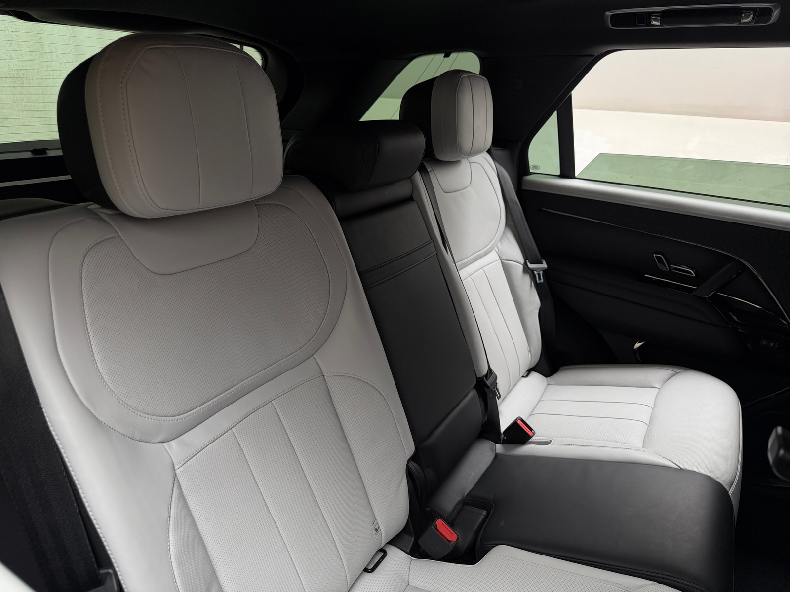 Thumbnail: 2023 Land Rover Range Rover Sport - 5