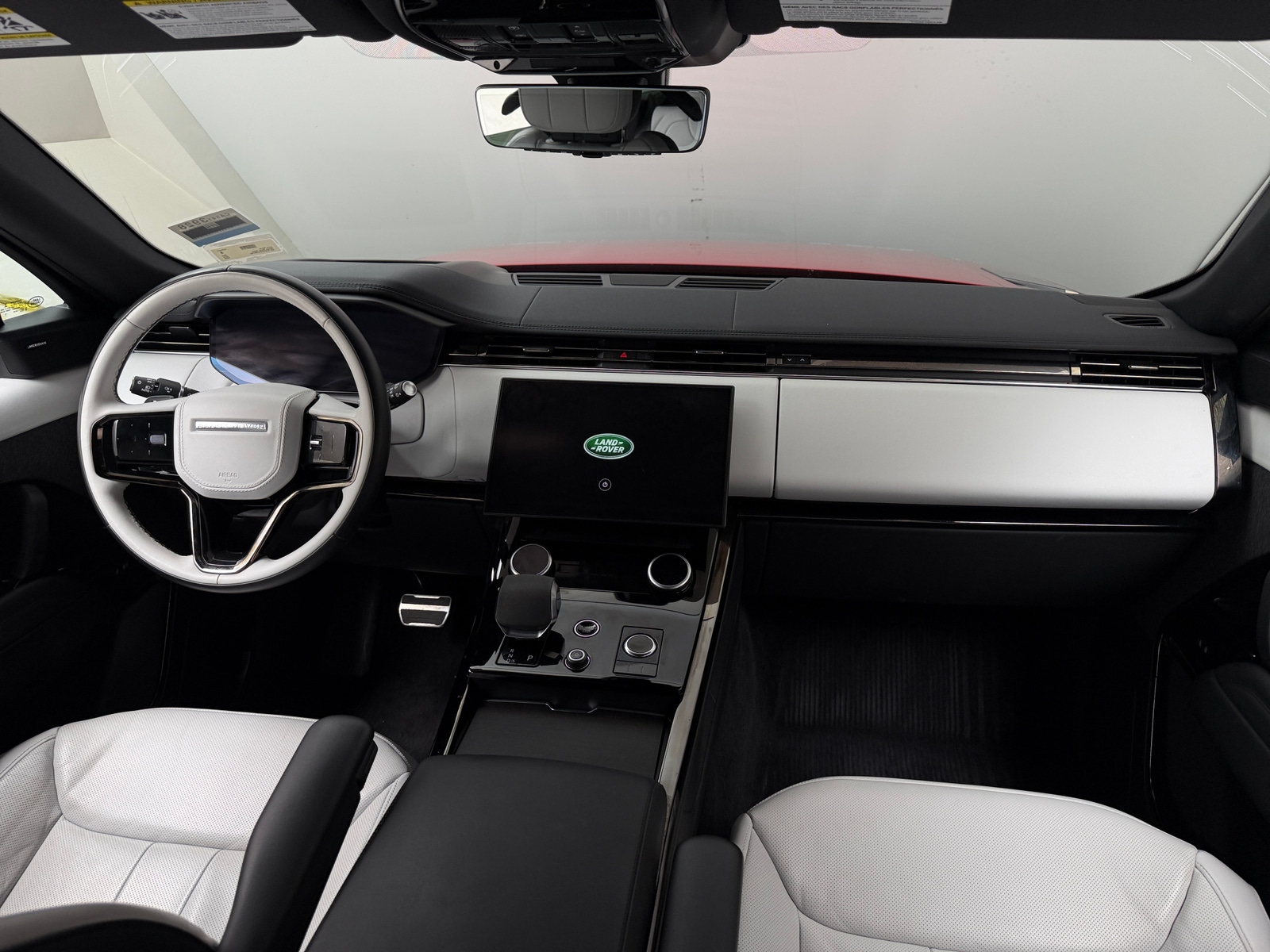 Thumbnail: 2023 Land Rover Range Rover Sport - 2
