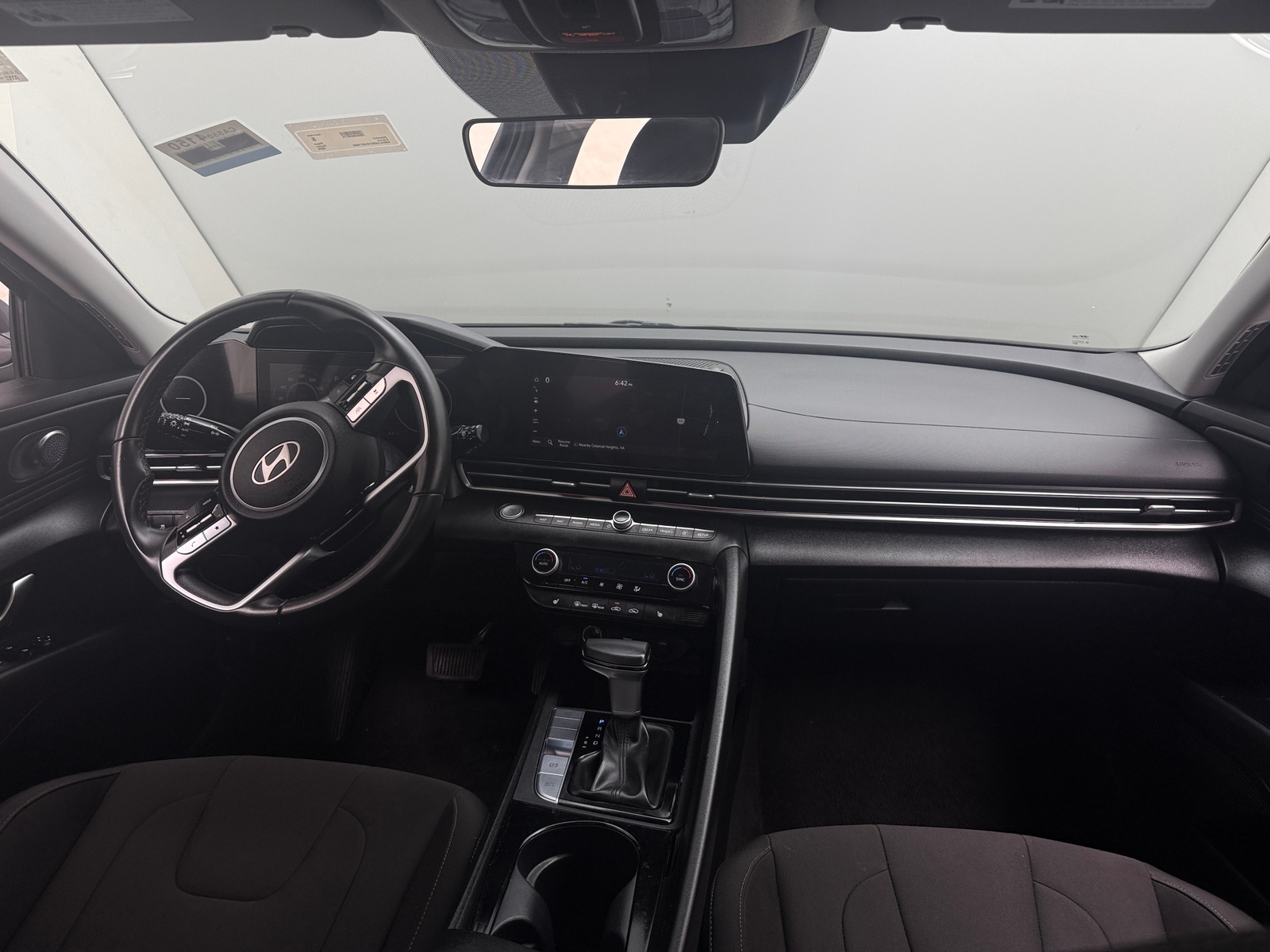 Thumbnail: 2025 Hyundai Elantra - 3