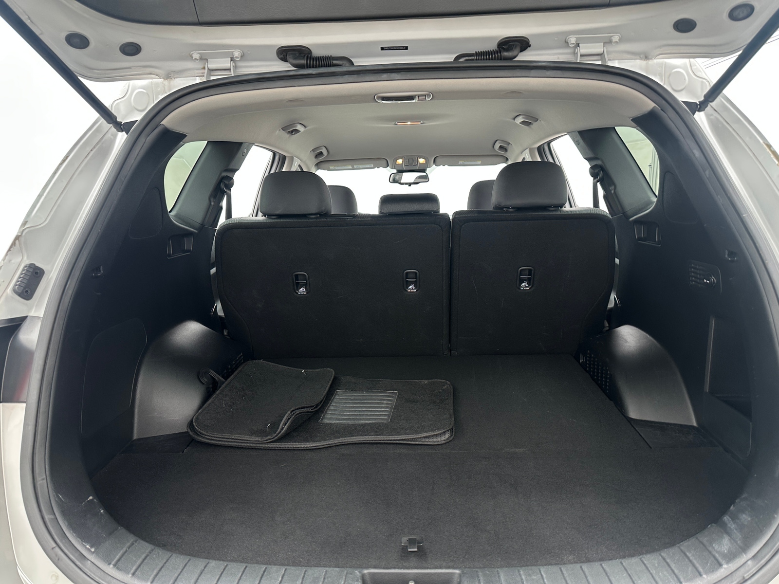Thumbnail: 2019 Hyundai Santa Fe - 7
