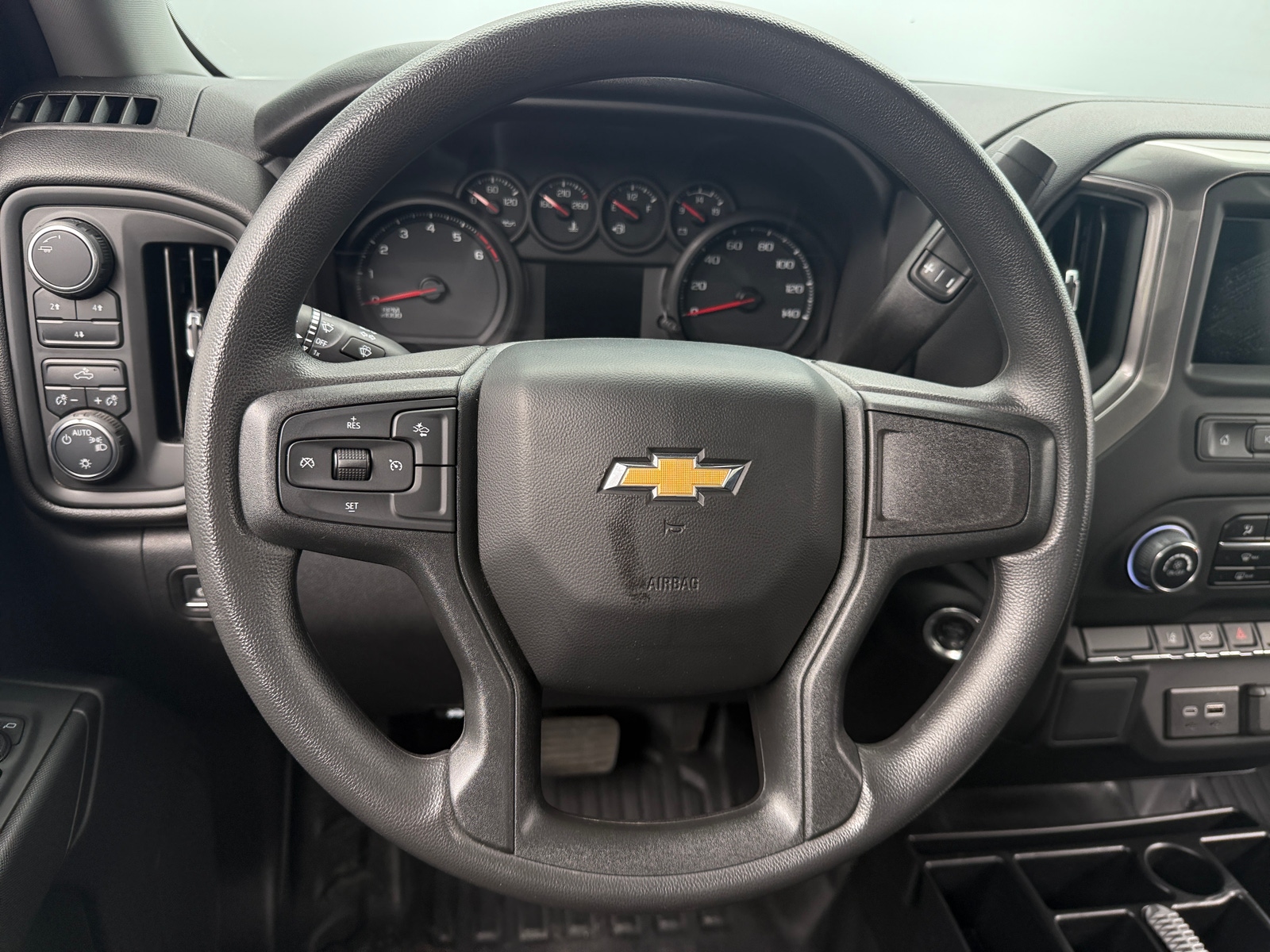 Thumbnail: 2024 Chevrolet Silverado 2500 - 4