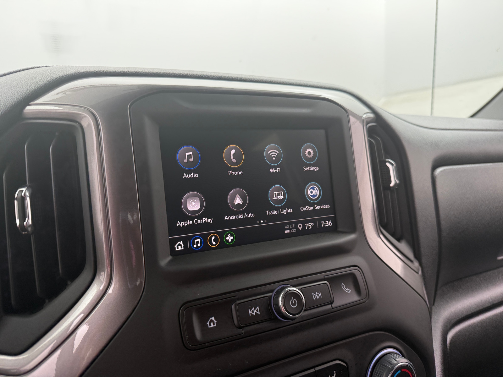 Thumbnail: 2026 Chevrolet Silverado 1500 - 3