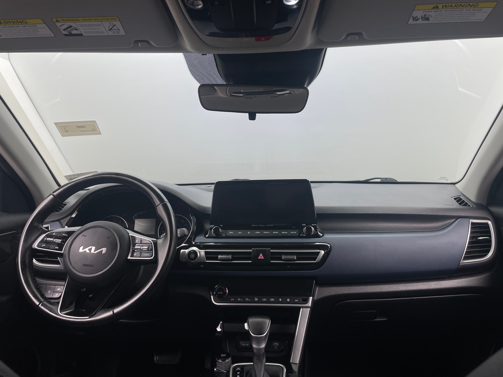 Thumbnail: 2022 Kia Seltos - 3