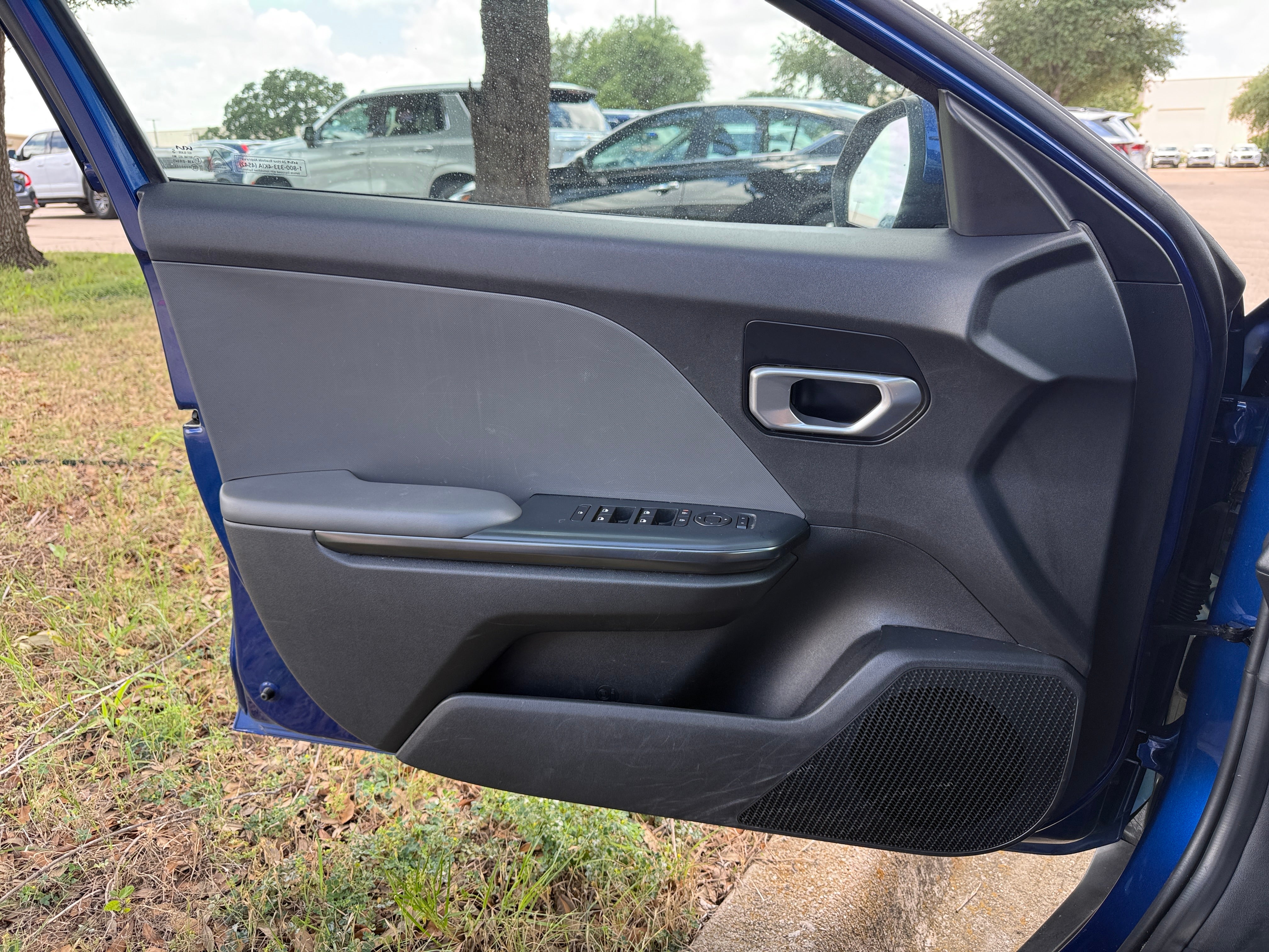 2025 Kia K4 LXS - Photo 6
