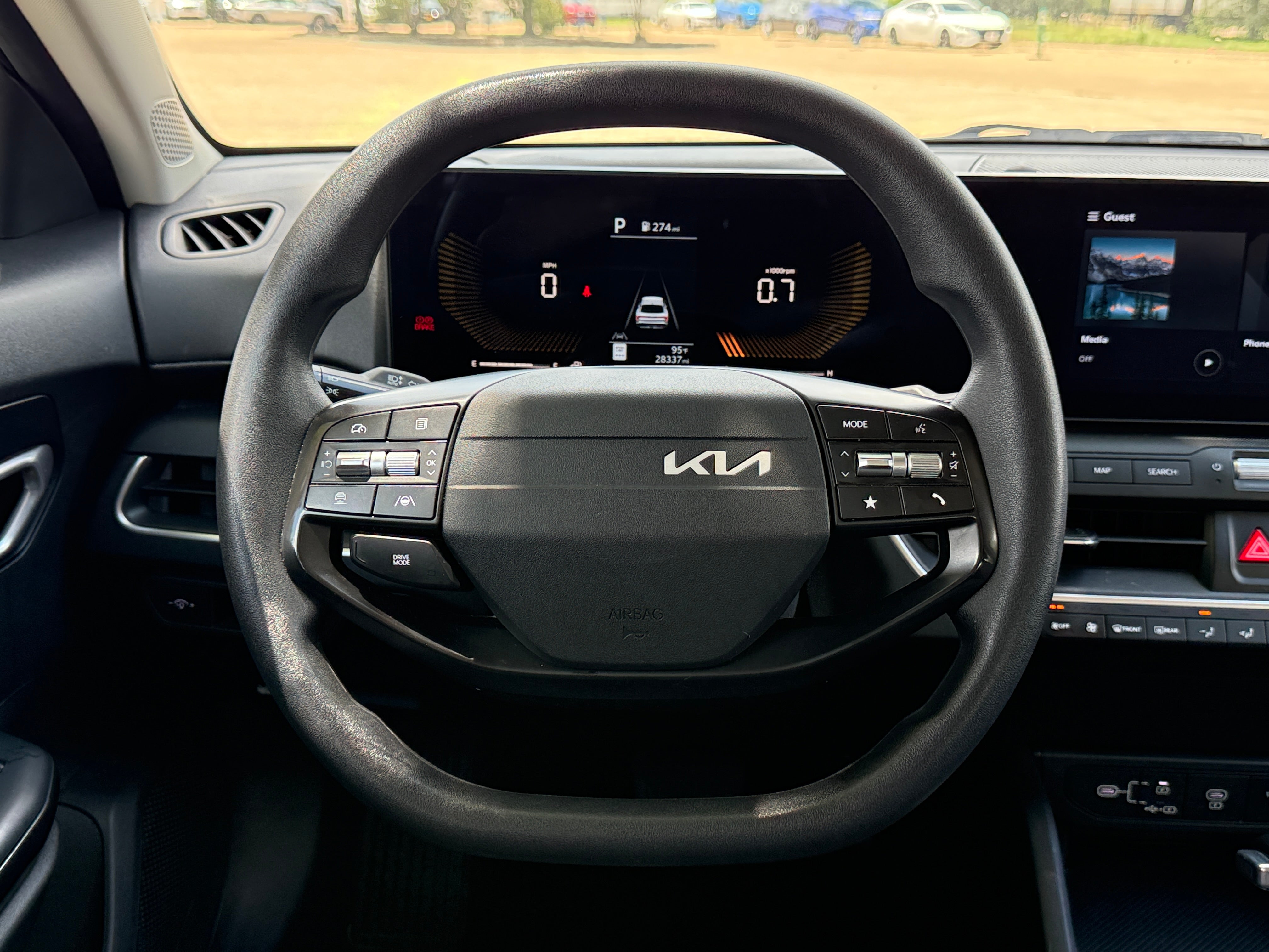 2025 Kia K4 LXS - Photo 7