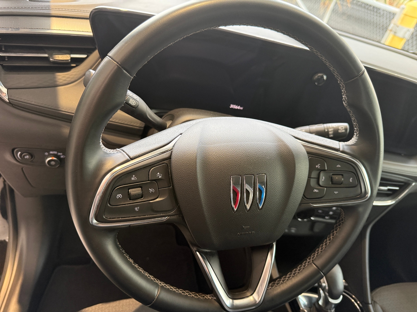 Thumbnail: 2025 Buick Encore GX - 5