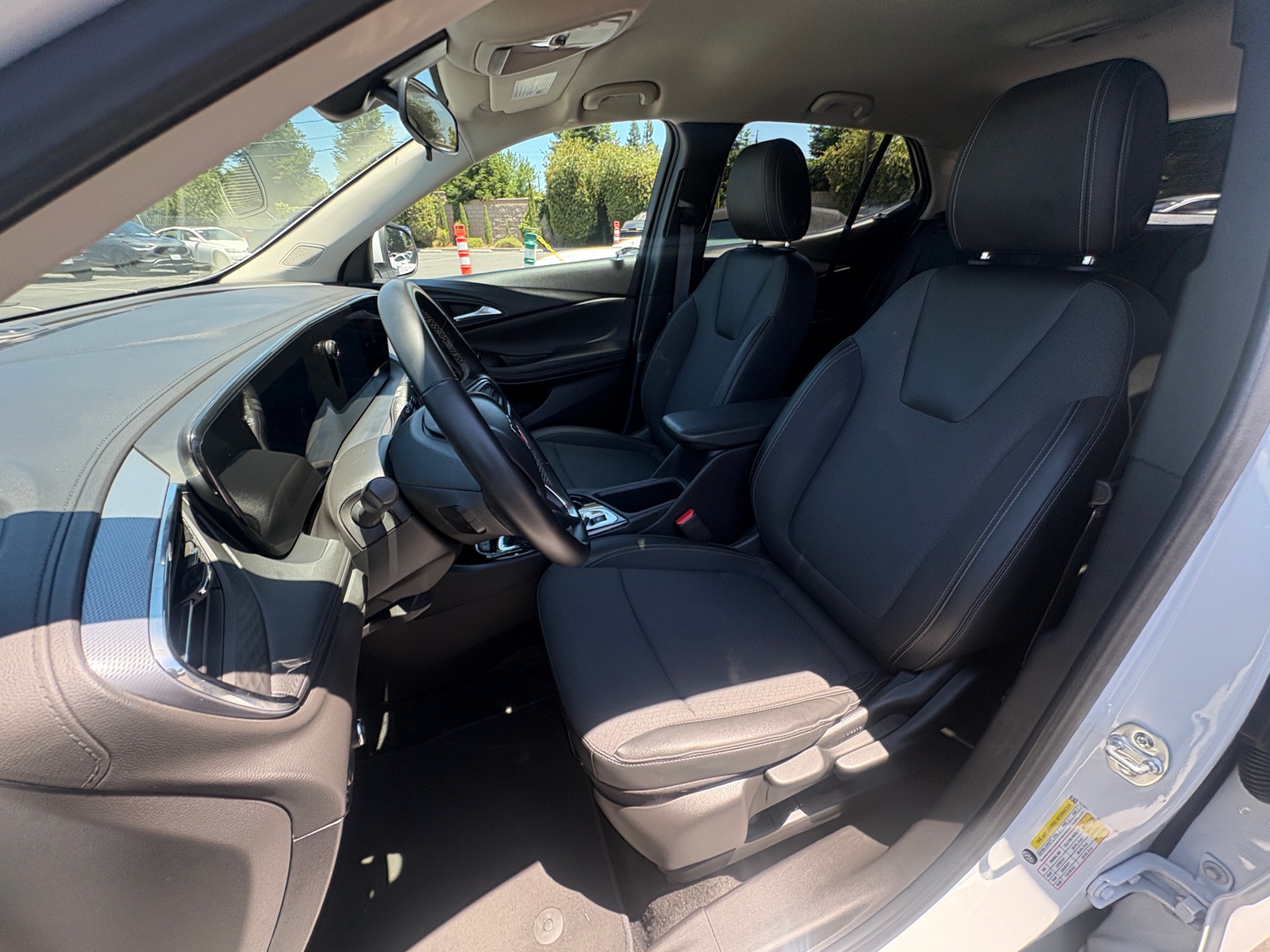 Thumbnail: 2025 Buick Encore GX - 2