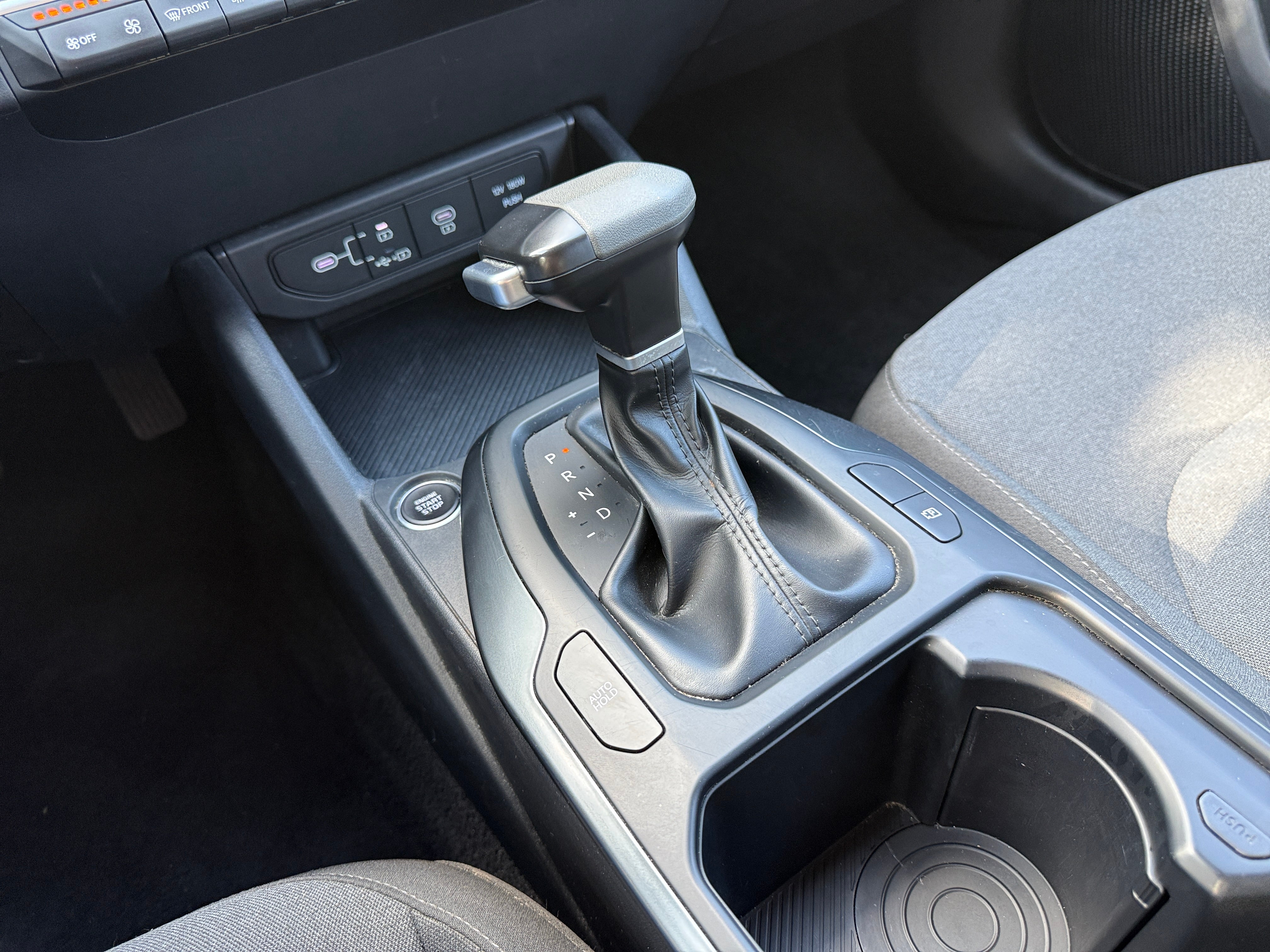 2025 Kia K4 LXS - Photo 8
