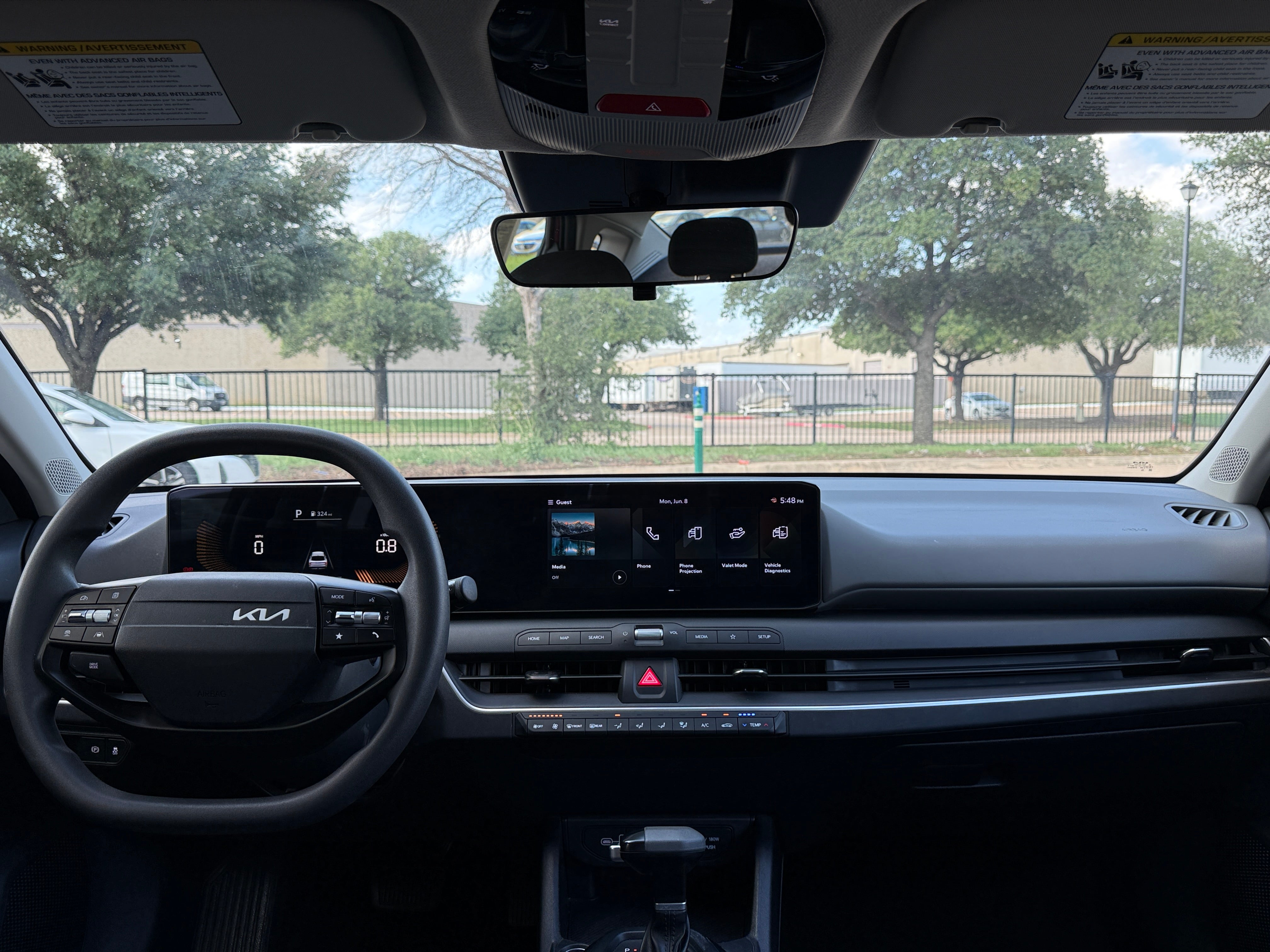 2025 Kia K4 LXS - Photo 9