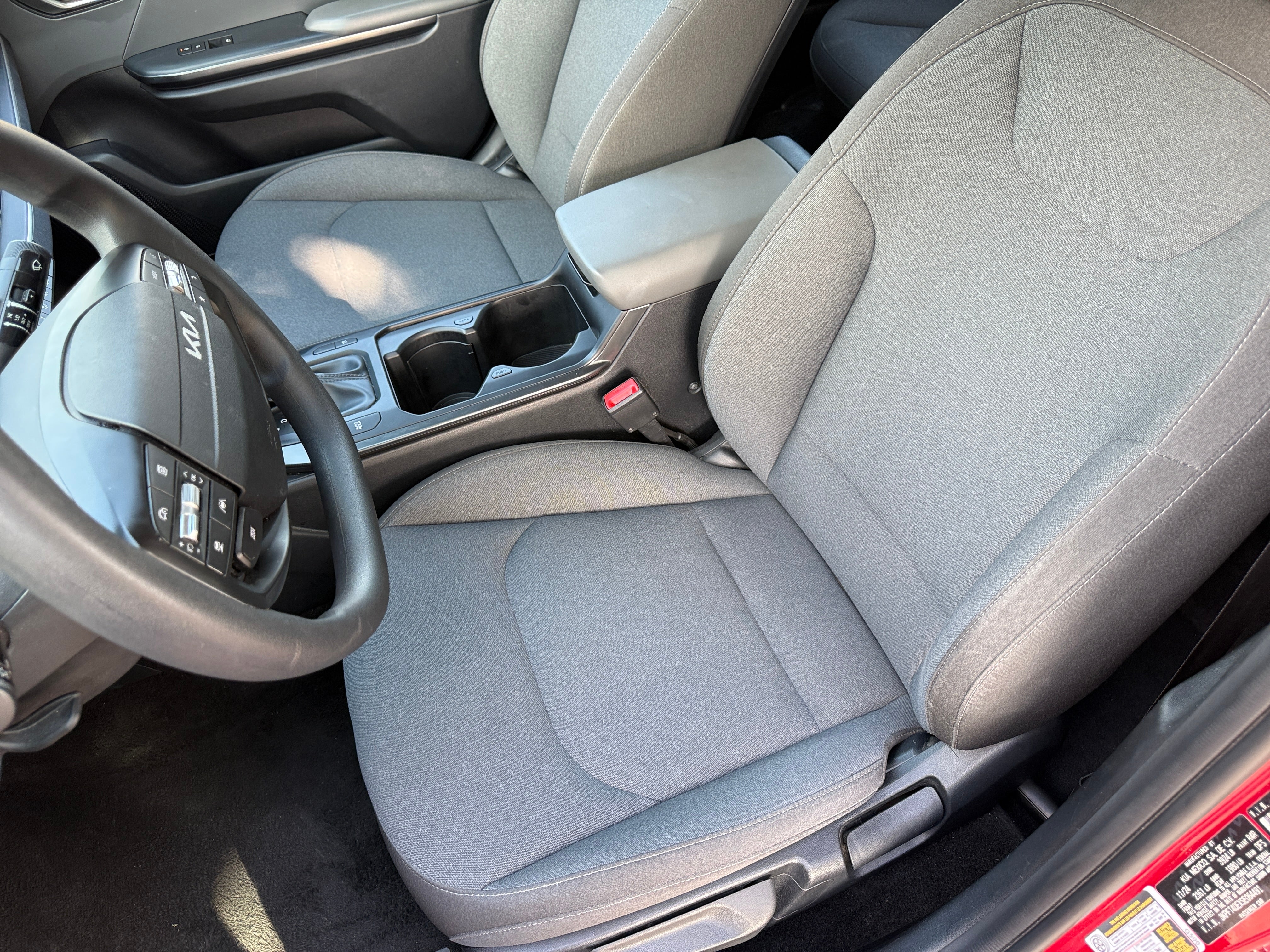 2025 Kia K4 LXS - Photo 10